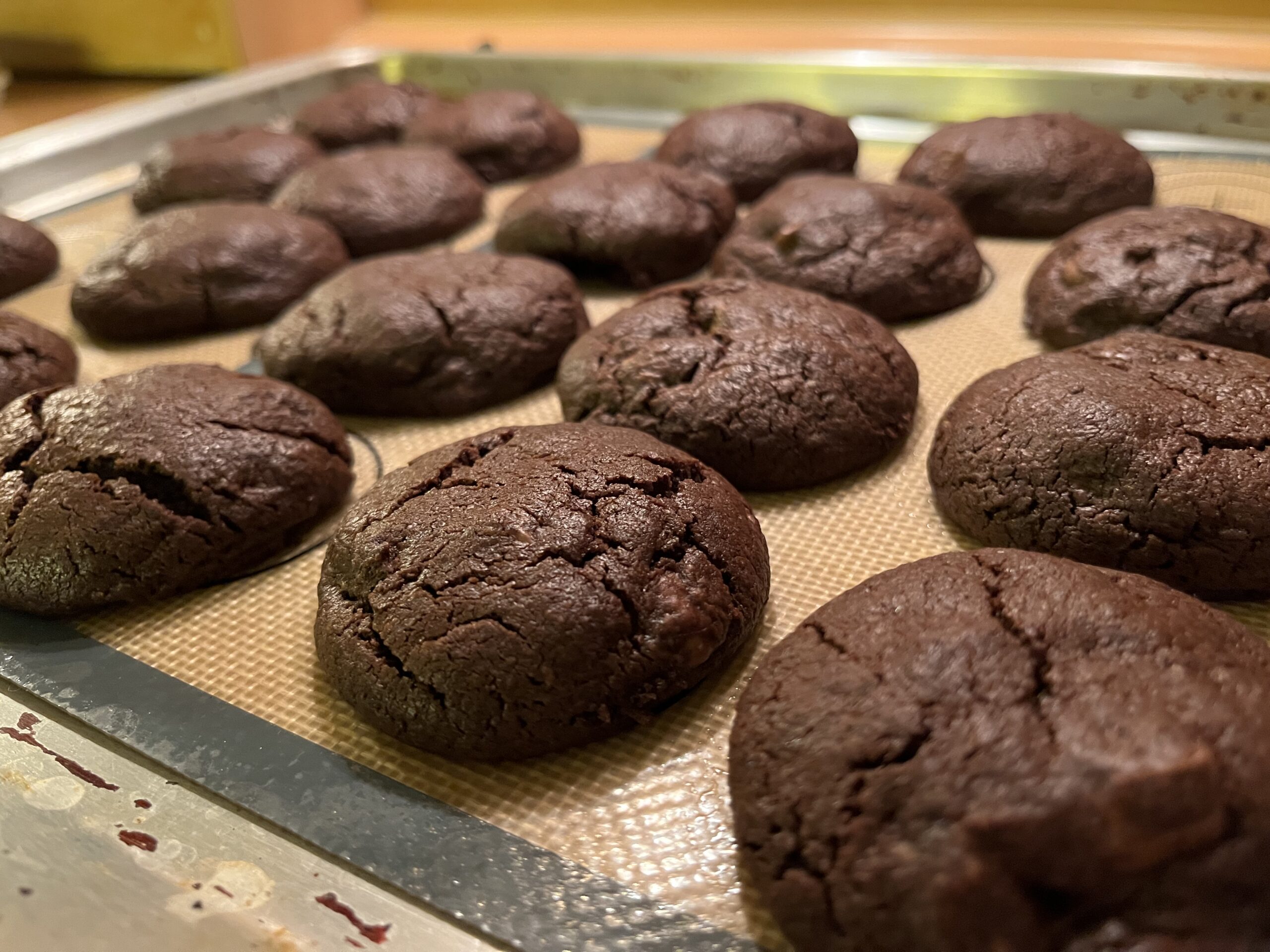Crunchy and Soft Double Chocolate Chip Cookies